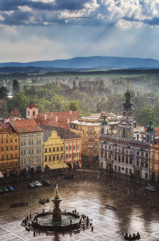 Bouřka nad Budějovicemi