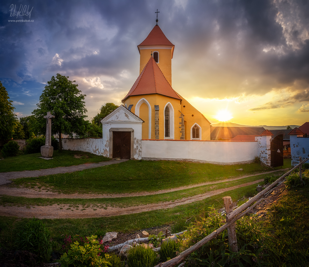 Kostel v Černici